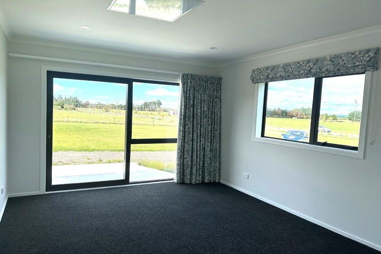 Photo of property in 370 Western Lake Road, Western Lake, Featherston, 5773