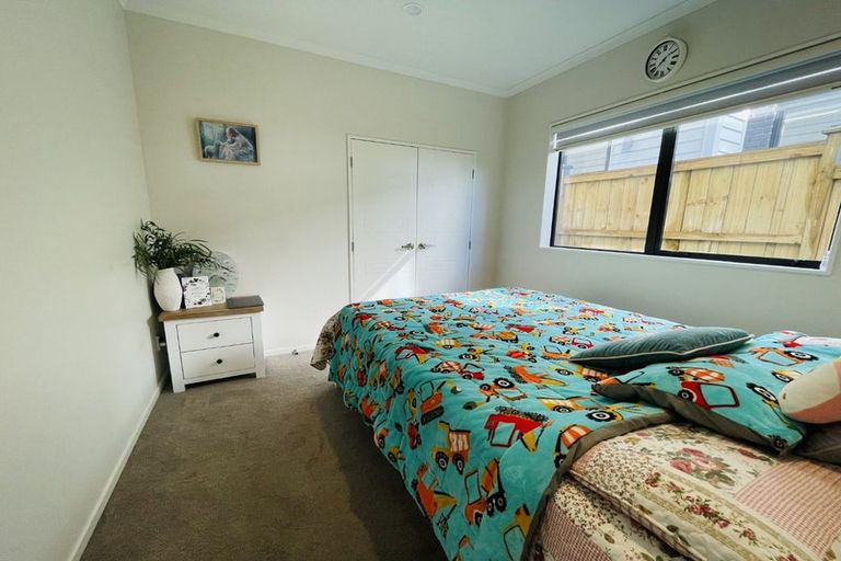 Photo of property in 3 Black Shed Road, Flat Bush, Auckland, 2019