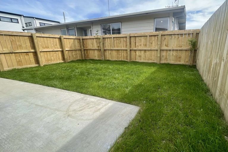 Photo of property in 35 Tabitha Crescent, Henderson, Auckland, 0612