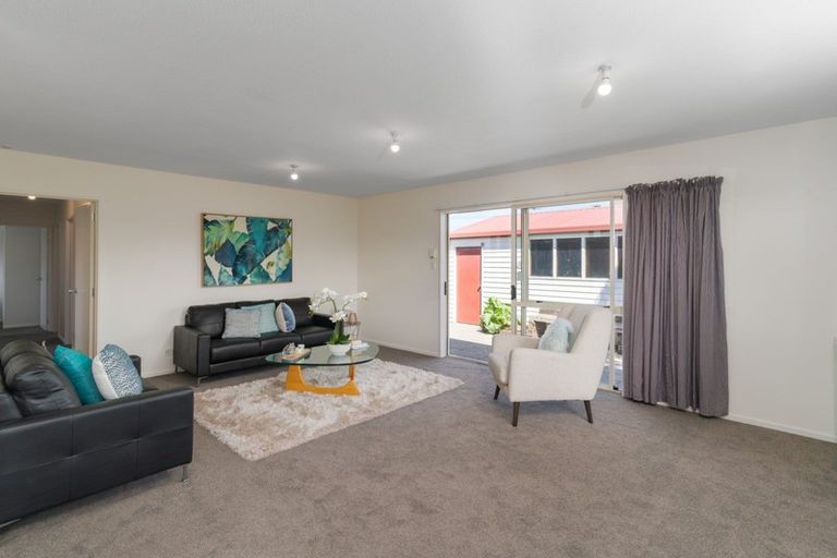 Photo of property in 37a Moffett Street, Islington, Christchurch, 8042