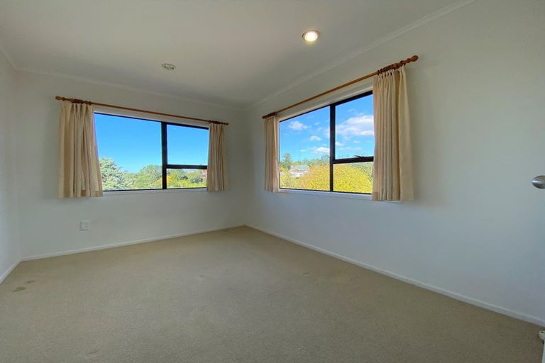 Photo of property in 147 Oaktree Avenue, Browns Bay, Auckland, 0630