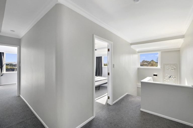 Photo of property in 35 Chester Street, Levin, 5510