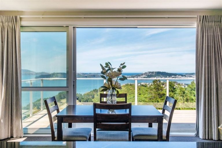 Photo of property in 8 Cessna Way, Newlands, Wellington, 6037