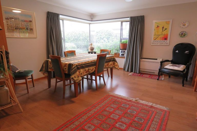 Photo of property in 2/7 Derenzy Place, Avonhead, Christchurch, 8042