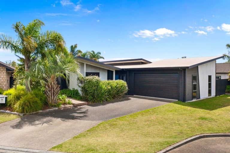 Photo of property in 14 Sarah Place, Papamoa Beach, Papamoa, 3118
