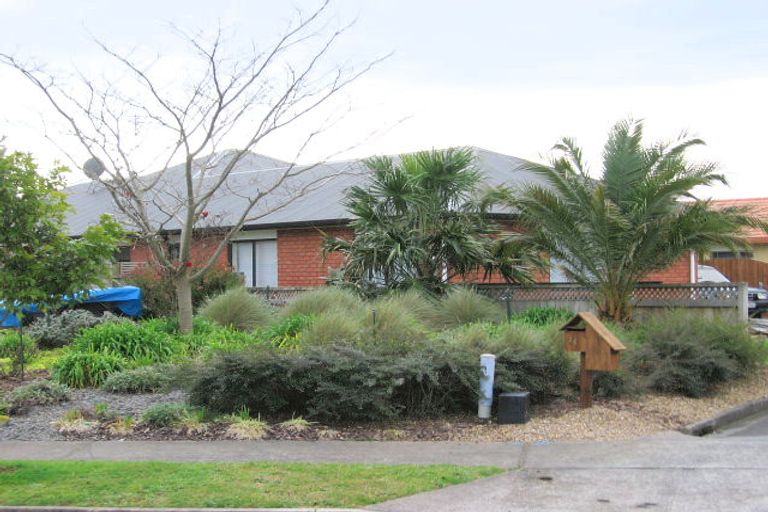 Photo of property in 26 Waiwherowhero Drive, St Andrews, Hamilton, 3200