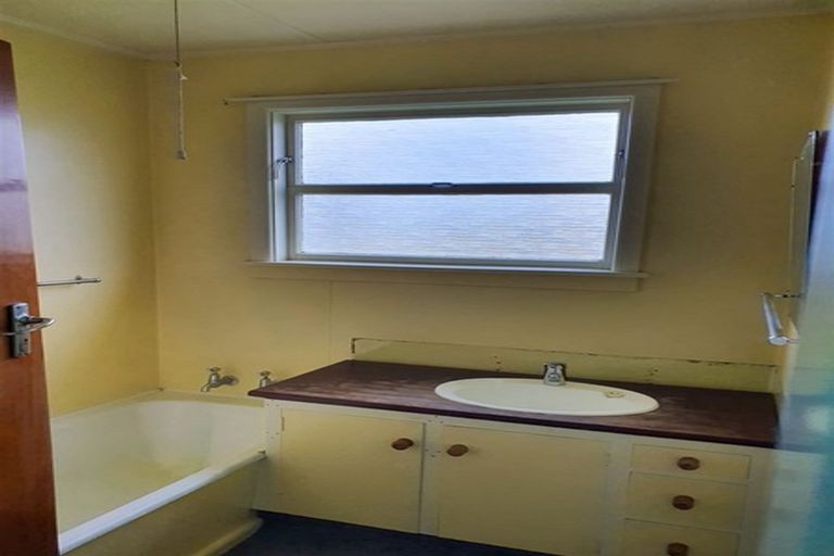 Photo of property in 36 Opie Street, Waimate, 7924