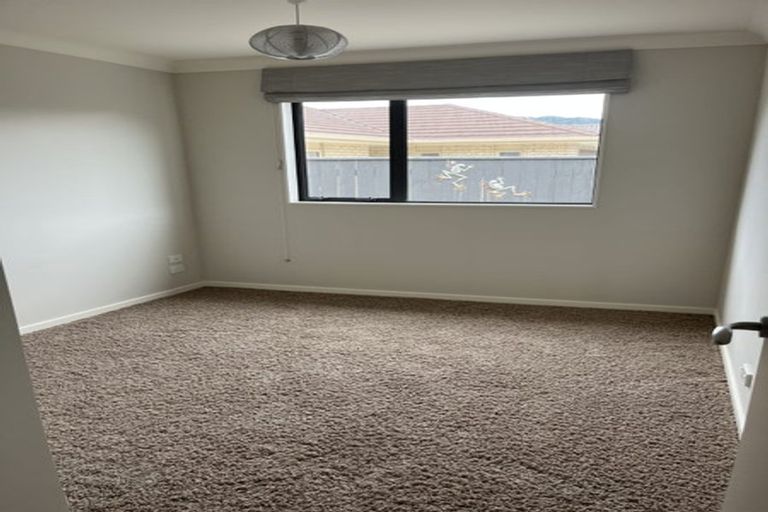 Photo of property in 10 Sun Valley Way, Wainuiomata, Lower Hutt, 5014