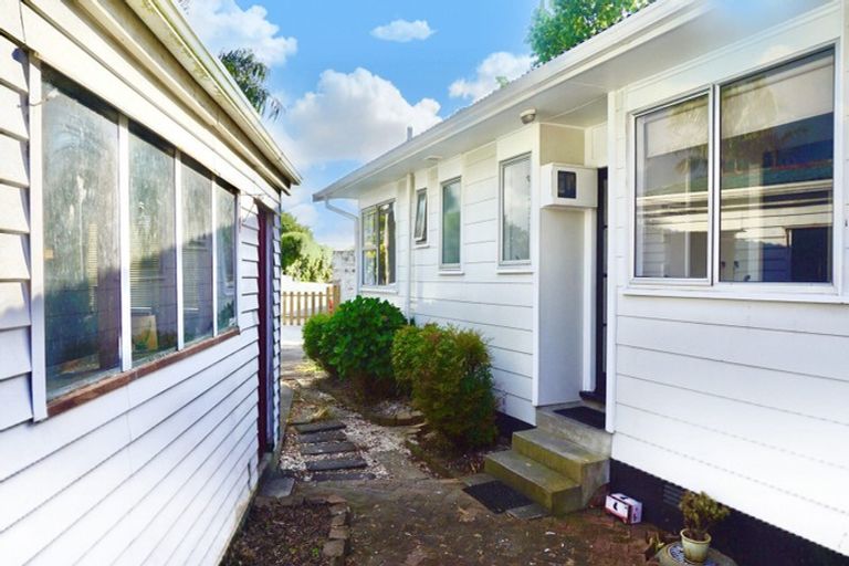 Photo of property in 15 Reelick Avenue, Pakuranga Heights, Auckland, 2010