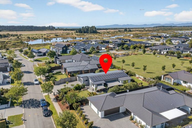 Photo of property in 56 The Esplanade, Pegasus, 7612