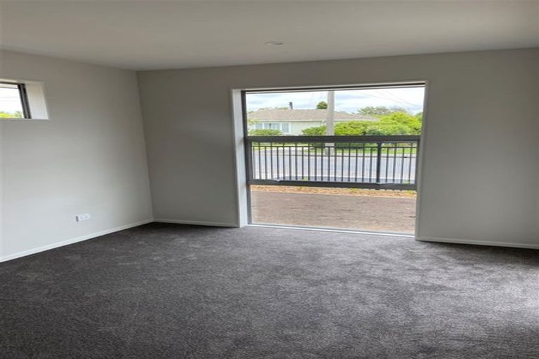 Photo of property in 9/3 Nyoli Street, Northcote, Christchurch, 8052
