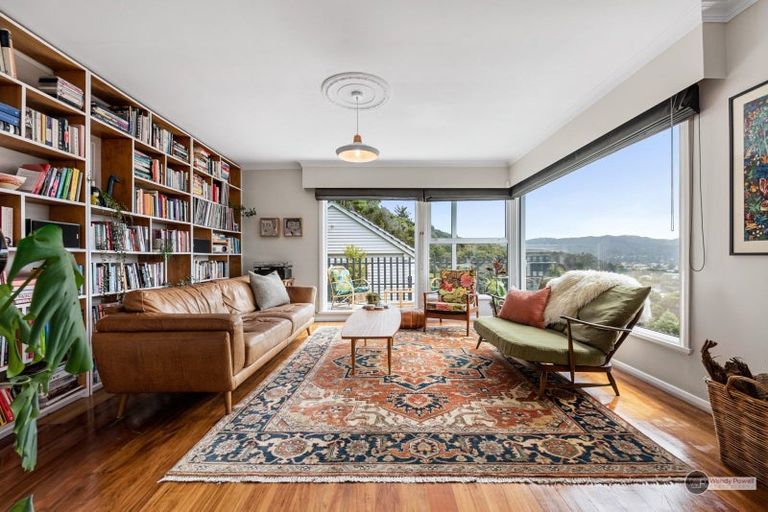 Photo of property in 128 Seddon Street, Naenae, Lower Hutt, 5011