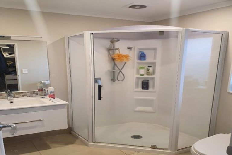 Photo of property in 37 Wellfield Drive, Papakura, 2110