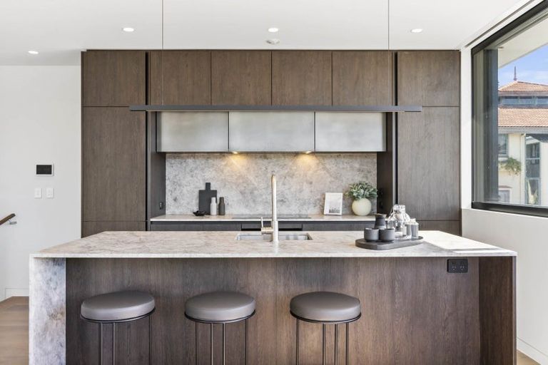Photo of property in 73 West End Road, Westmere, Auckland, 1022