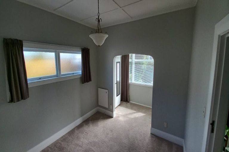 Photo of property in 974 High Street, Avalon, Lower Hutt, 5011