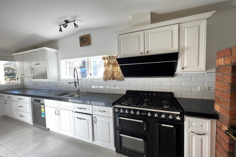 Photo of property in 76 Brookdale Road, Riverhead, Albany, 0793