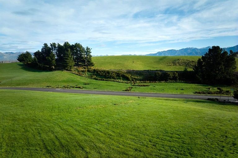 Photo of property in 6 Knowles Crescent, Kaikoura Flat, Kaikoura, 7371