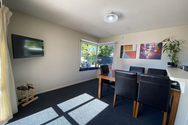 Photo of property in 2/97a Grimseys Road, Redwood, Christchurch, 8051