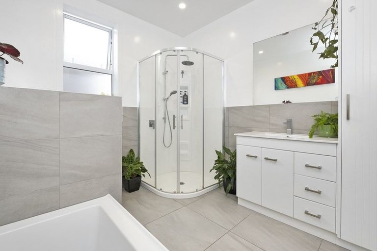 Photo of property in 27 Cranley Street, Musselburgh, Dunedin, 9013