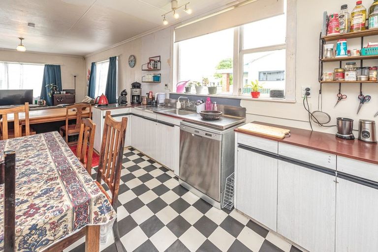 Photo of property in 15 White Street, Whanganui East, Whanganui, 4500