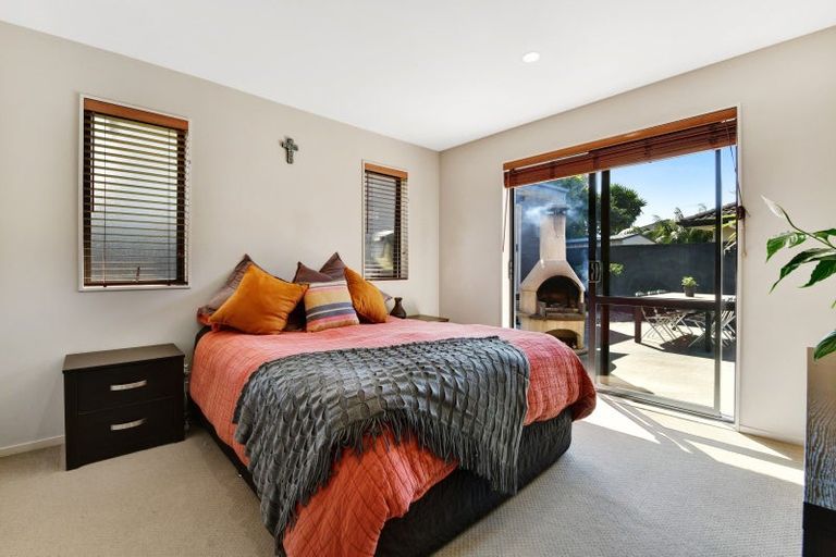 Photo of property in 17 The Rise, Gulf Harbour, Whangaparaoa, 0930