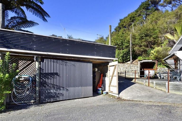 Photo of property in 38 Hope Drive, Okiwi Bay, 7193