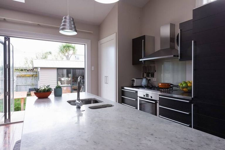 Photo of property in 160 Daniell Street, Newtown, Wellington, 6021