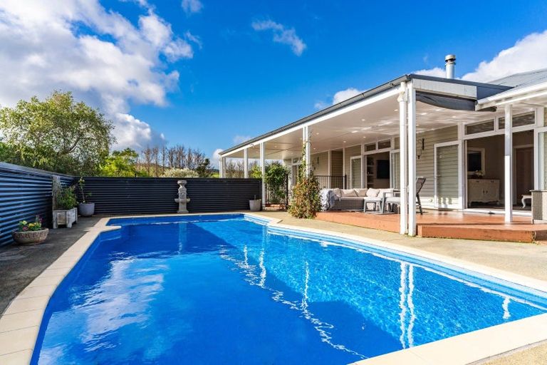Photo of property in 171 Tara Road, Mangawhai, 0573