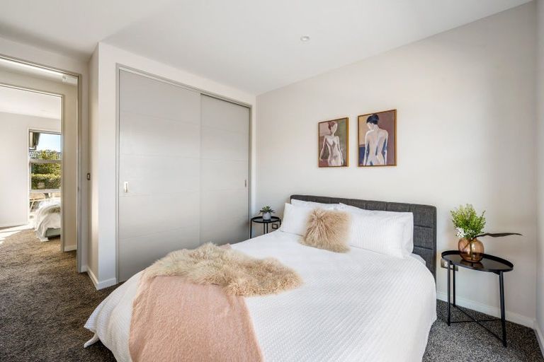 Photo of property in 11 Sunnyside Lane, Wanaka, 9305