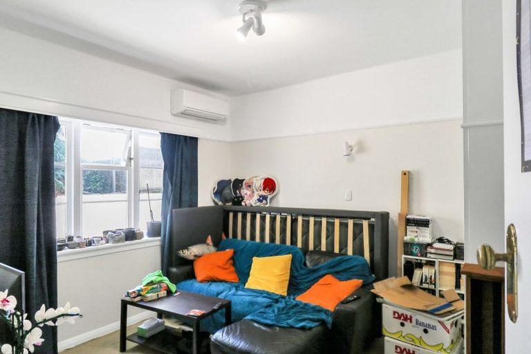 Photo of property in 1/28 Clifton Terrace, Kelburn, Wellington, 6012