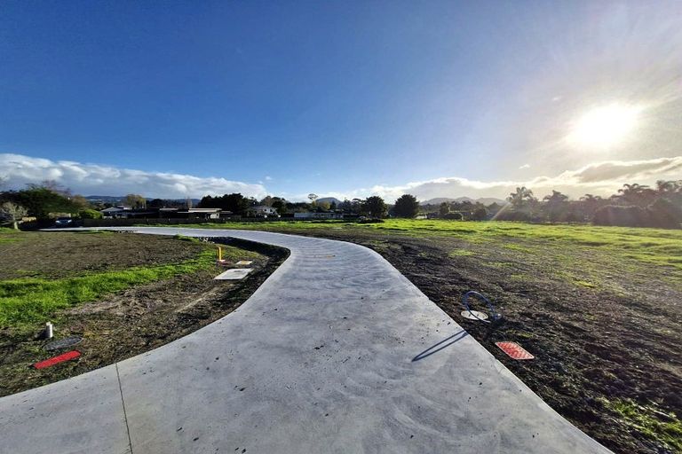 Photo of property in 15 Sands Road, Glenbervie, 0173