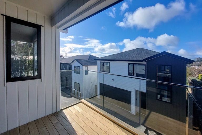 Photo of property in 345 East Coast Road, Mairangi Bay, Auckland, 0630