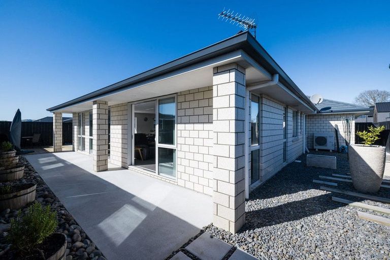 Photo of property in 36 Rose Leigh Drive, Cambridge, 3434