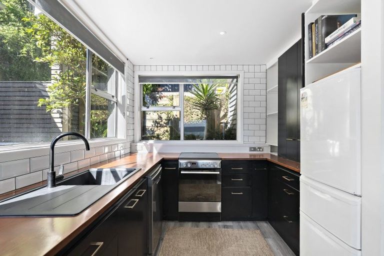 Photo of property in 765 Marine Drive, Eastbourne, Lower Hutt, 5013