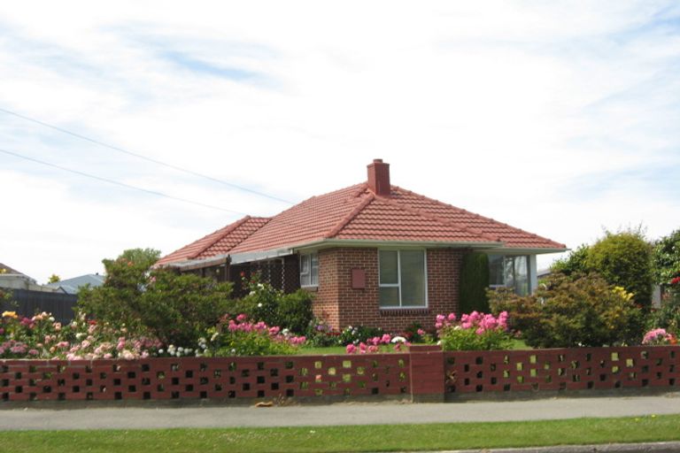 Photo of property in 26 Pembroke Street, Avondale, Christchurch, 8061