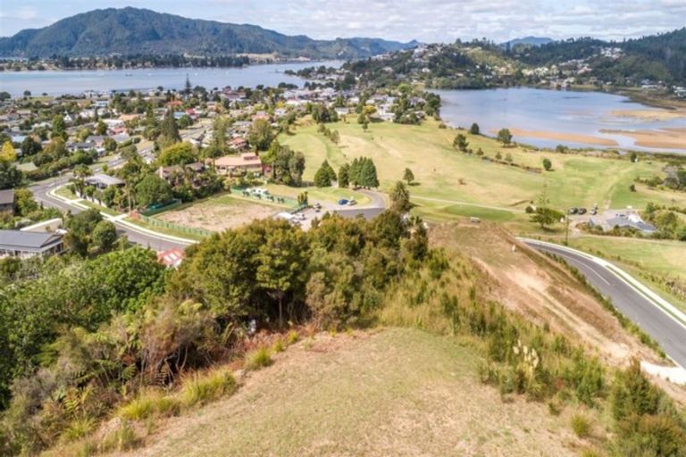 Photo of property in 4 Mason Rise, Tairua, 3508