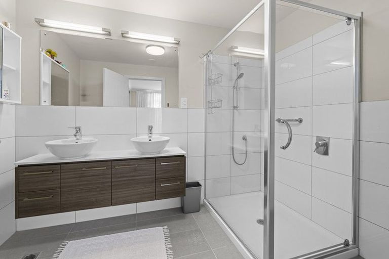 Photo of property in 63 Parkside Drive, Orewa, 0931