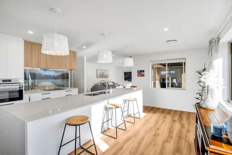 Photo of property in 8 Hoffman Street, Marshland, Christchurch, 8083