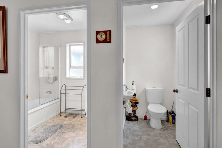 Photo of property in 51 Brown Road, Brixton, Waitara, 4382