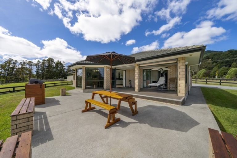 Photo of property in 73 Mangaroa Valley Road, Mangaroa, Upper Hutt, 5371