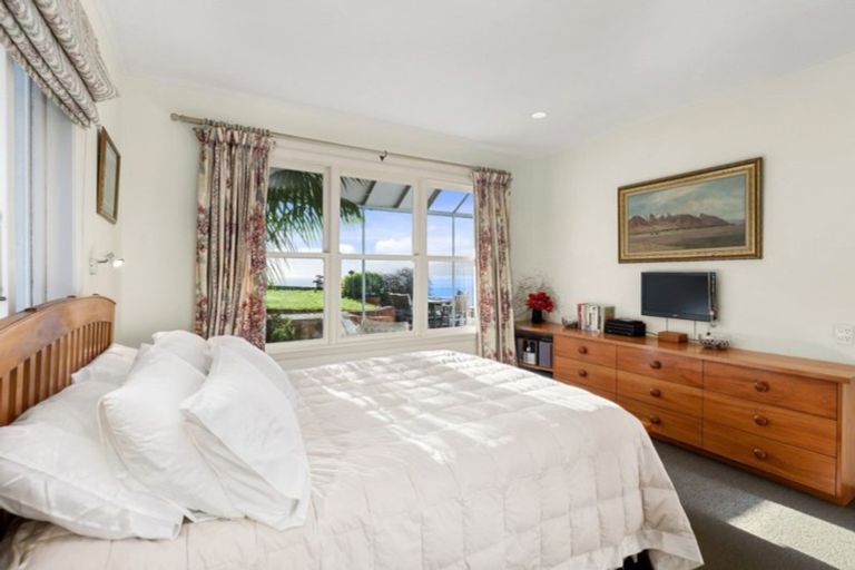 Photo of property in 8 Beere Haven Steps, Seatoun, Wellington, 6022