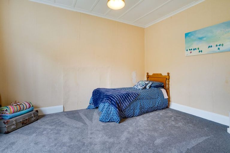 Photo of property in 4 Scott Street, Milton, 9220