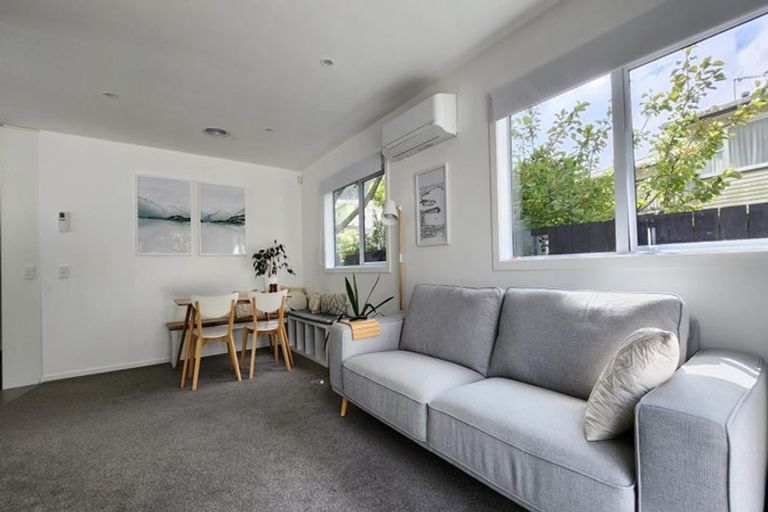 Photo of property in 59c Larsen Crescent, Tawa, Wellington, 5028