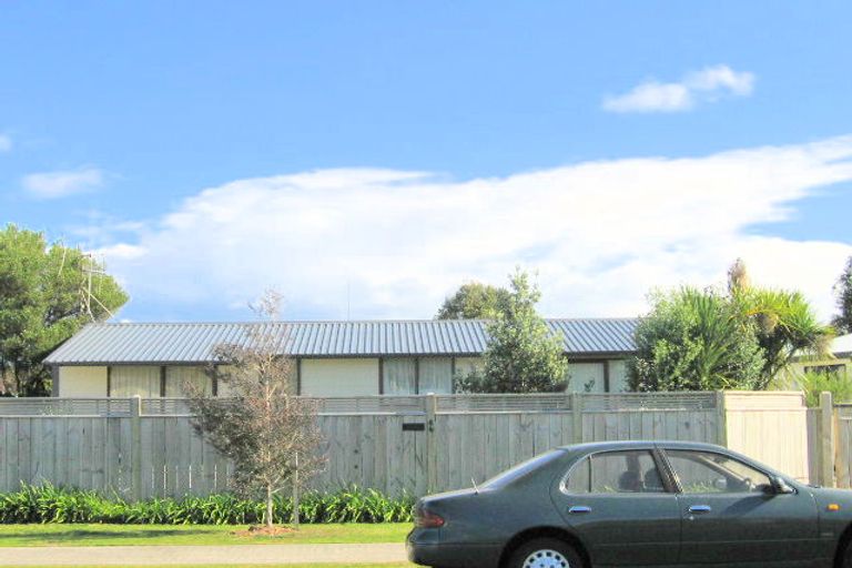 Photo of property in 64 Topaz Drive, Papamoa Beach, Papamoa, 3118