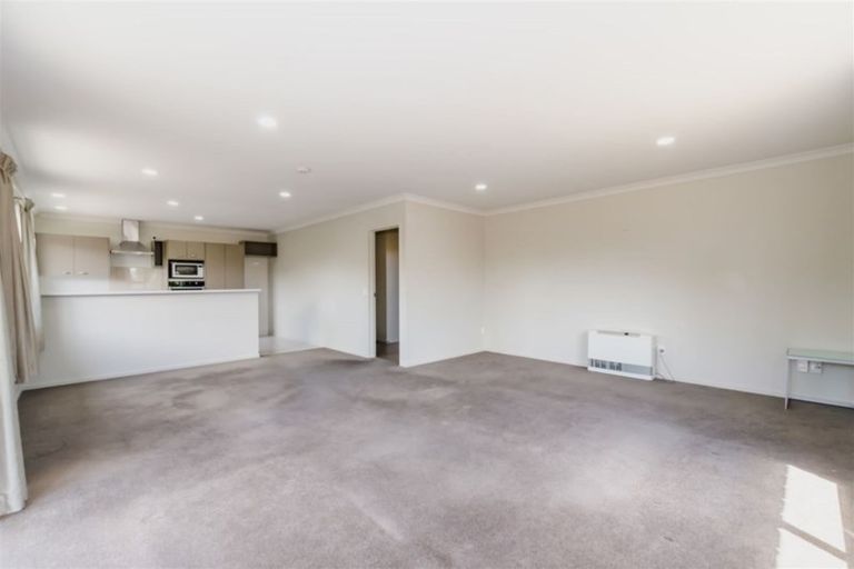 Photo of property in 16 Manhattan Court, Paraparaumu Beach, Paraparaumu, 5032