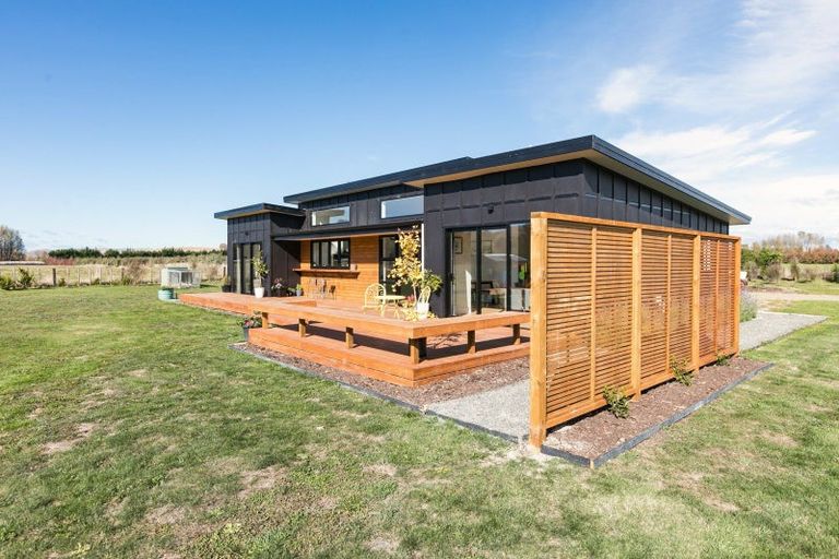 Photo of property in 34 Pourerere Road, Waipawa, 4271