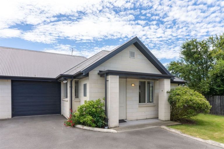 Photo of property in 4/22 Victoria Street, Rangiora, 7400