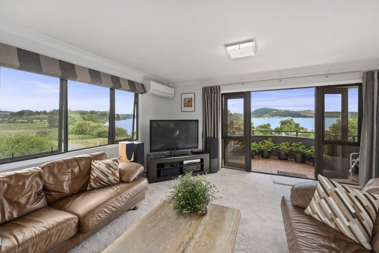 Photo of property in 6 Iriirikapua Parade, Owhata, Rotorua, 3010