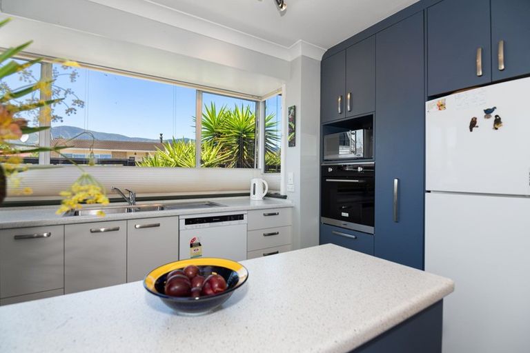 Photo of property in 4 Balmoral Place, Stoke, Nelson, 7011