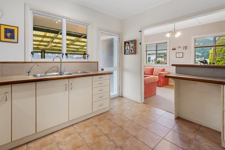 Photo of property in 13 Shortland Street, Regent, Whangarei, 0112